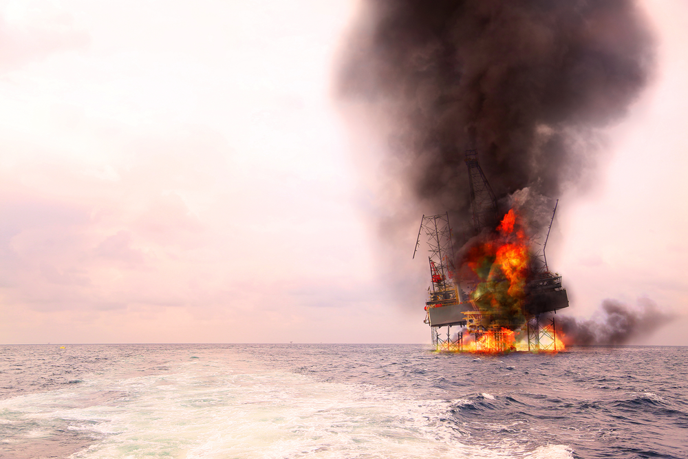 Offshore oil and rig construction damaged because worst case or fire case which can't control situation