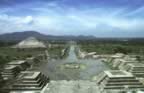 Teotihuacan, Mexico (70kb)